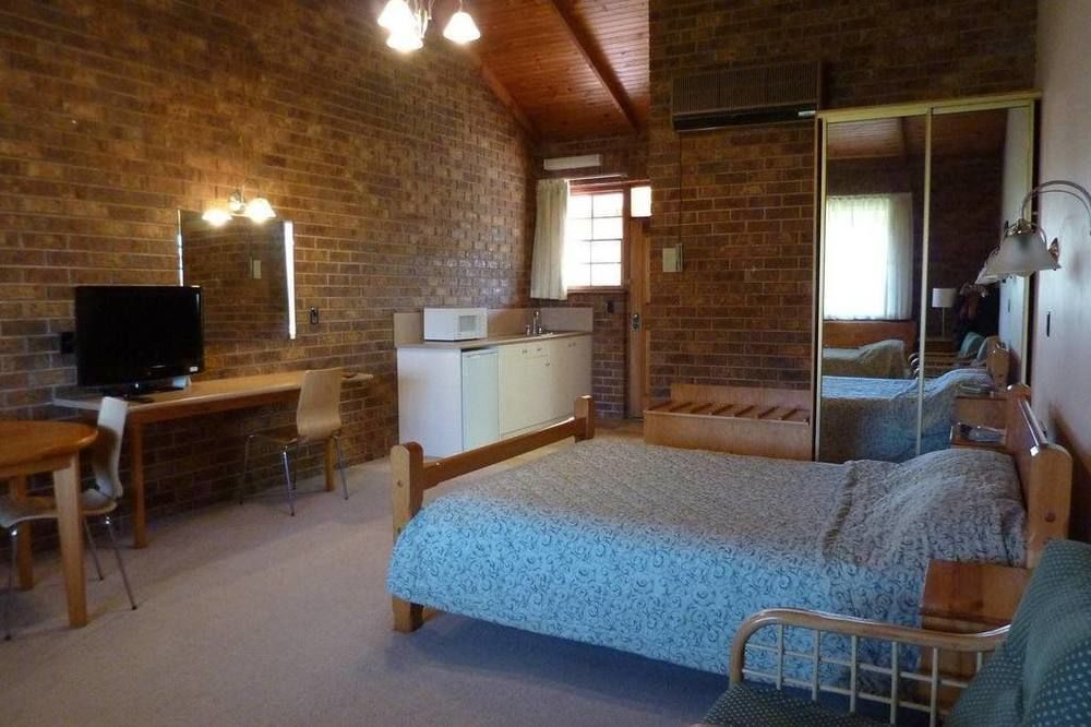 Coonawarra Place Motor Inn Bagian luar foto